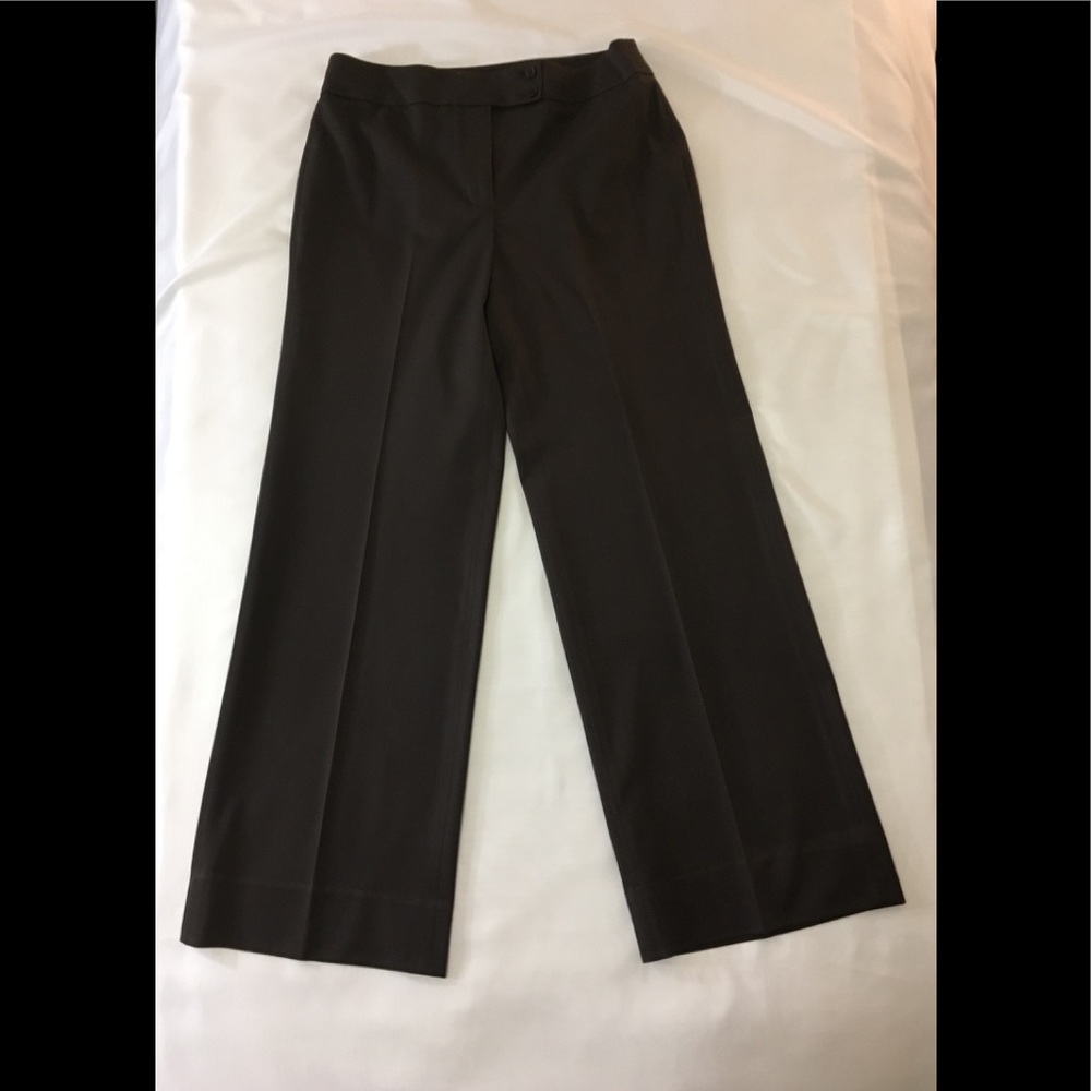 Brown Jones New York Signature Stretch Slacks.